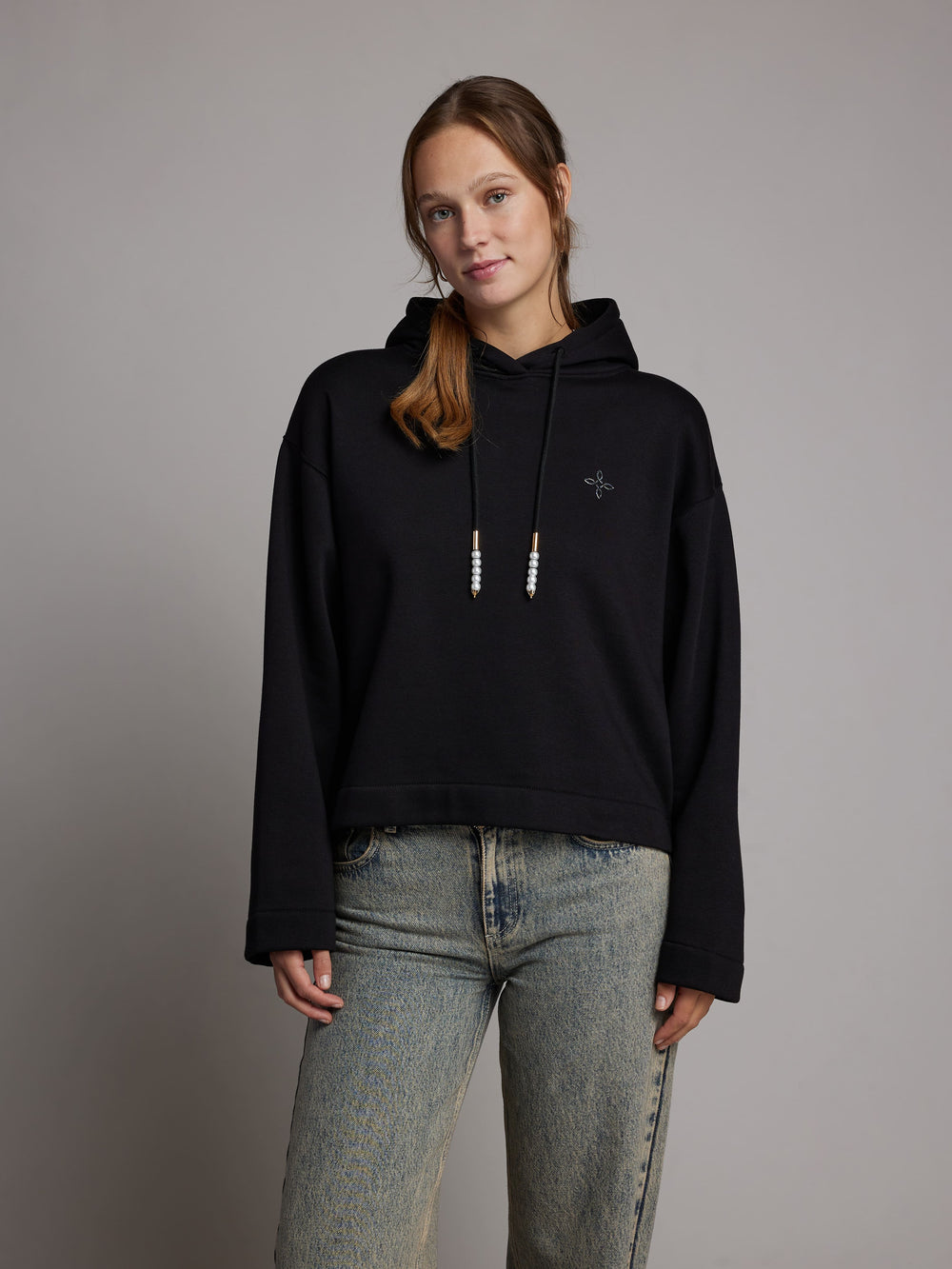 Nevro Hoodie | Black