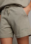 Lucy Shorts | Donkergroen