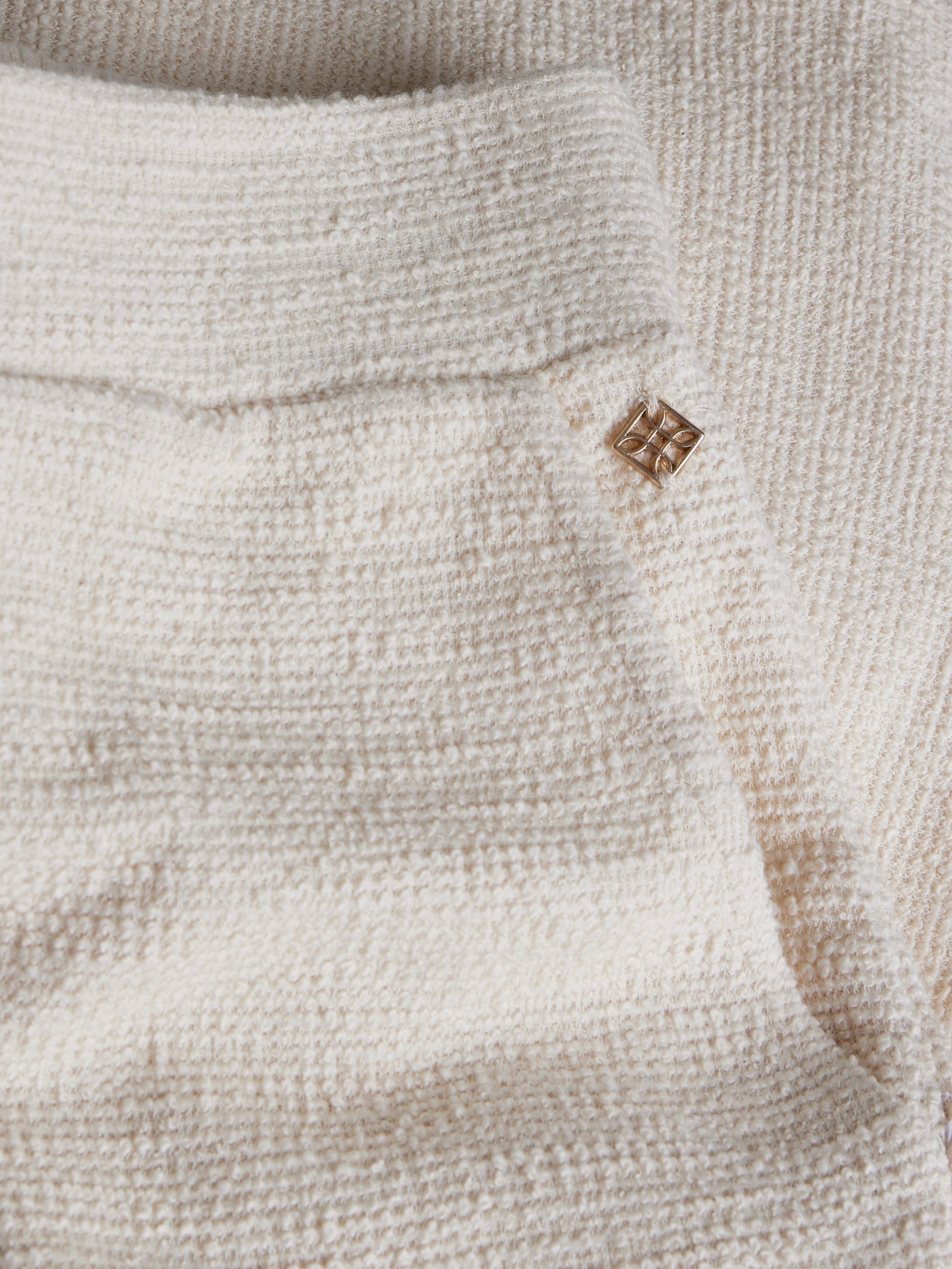 BIBIY 新品未使用　MEGAN LAME SHORTS Eco Shaye Linen Shorts | GUESS